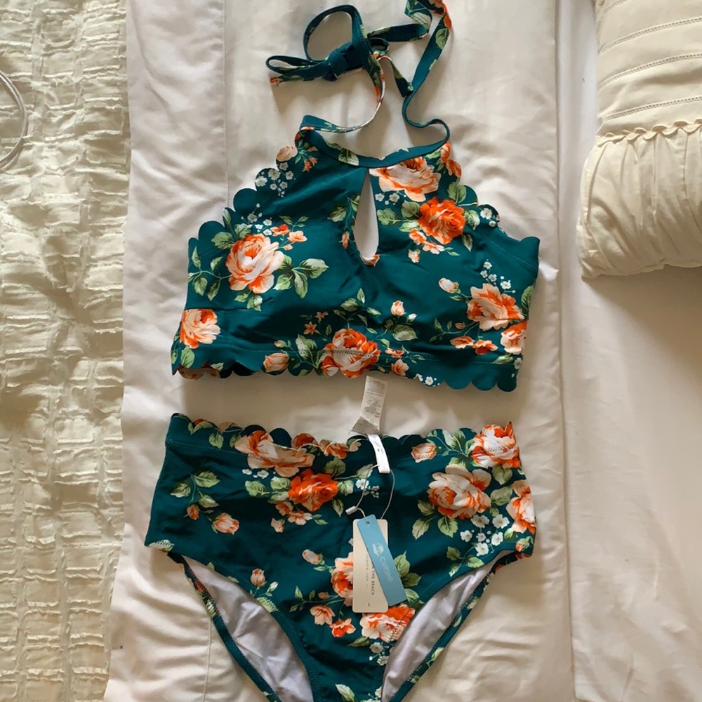 High waisted bikini
